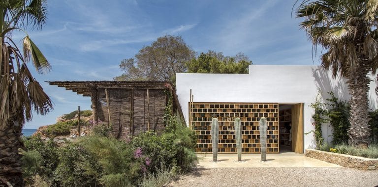 Waterfront restaurants