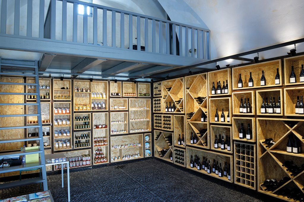 A visit to the winery’s current facilities.